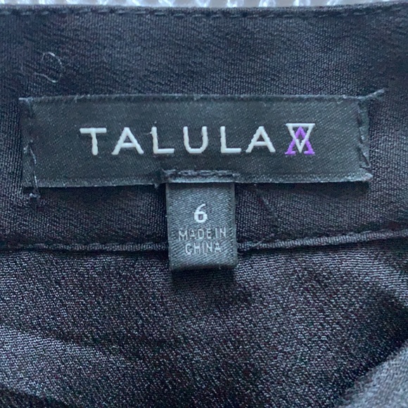 Aritzia skirt - Picture 2 of 2